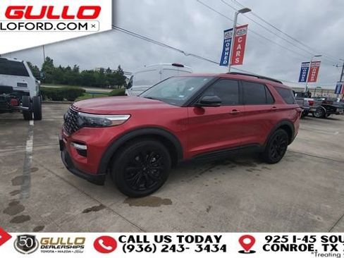 Certified 2020 Ford Explorer ST w/ Premium Technology Package AWD/4WD image 4
