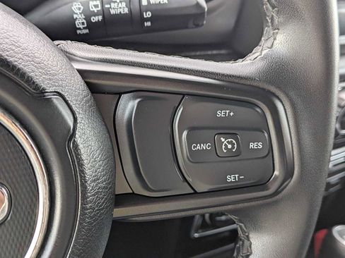 Used 2023 Jeep Wrangler Unlimited image 26