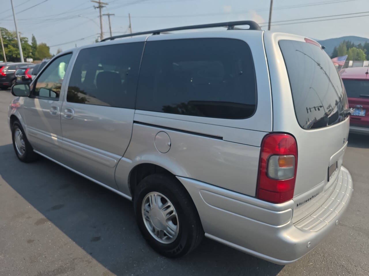 Used 2003 Chevrolet Venture Warner Brothers w/ Security Package FWD image 6