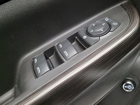 Used 2019 GMC Acadia SLT image 27