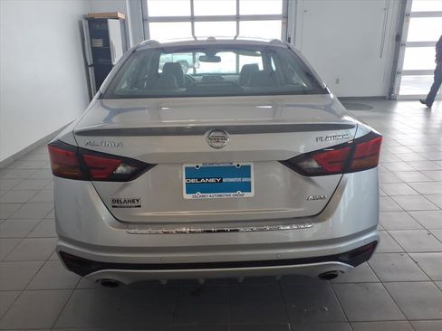 Used 2019 Nissan Altima 2.5 Platinum image 6