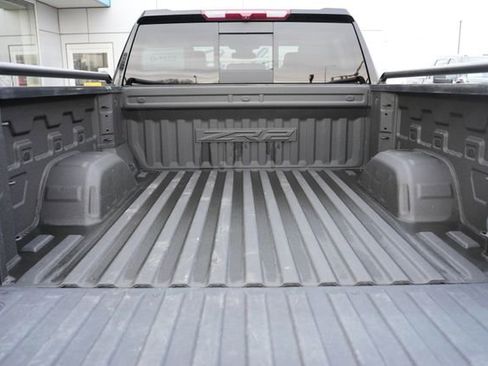 Used 2024 Chevrolet Silverado 1500 ZR2 image 9