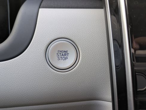 Used 2022 Hyundai Tucson Limited w/ Cargo Package image 35