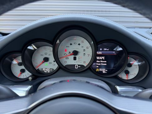 Used 2019 Porsche 911 Carrera S RWD image 24