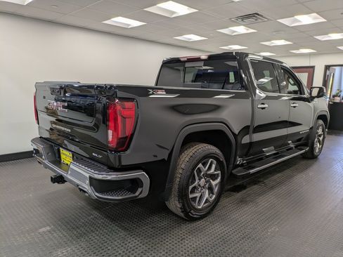 Used 2023 GMC Sierra 1500 SLT w/ SLT Premium Plus Package image 4