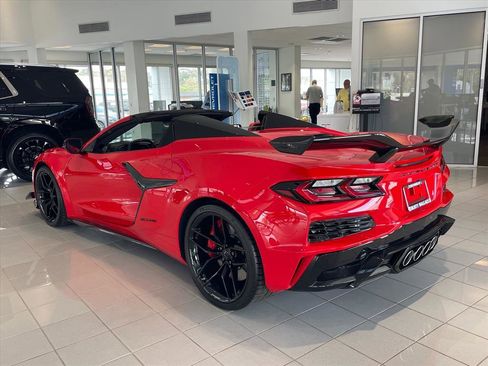 Used 2025 Chevrolet Corvette Z06 image 5