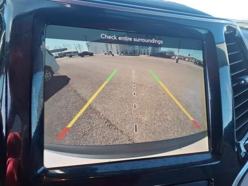 Used 2020 Jeep Cherokee Limited image 13