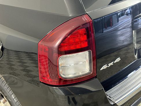 Used 2017 Jeep Compass High Altitude image 34