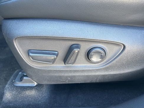 Certified 2024 Toyota Highlander XLE image 49