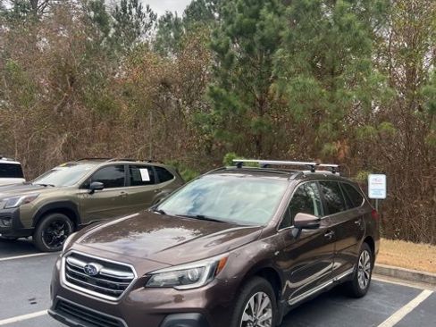 Used 2019 Subaru Outback 2.5i Touring w/ Popular Package #3A image 22