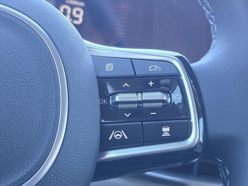 New 2025 Kia Sorento S image 18