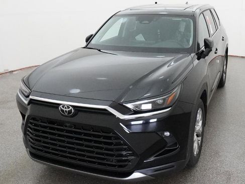 New 2026 Toyota Grand Highlander Limited image 3