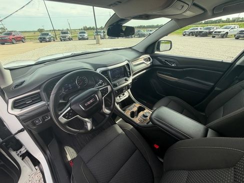 Used 2023 GMC Acadia SLE w/ Driver Convenience Package AWD/4WD image 13