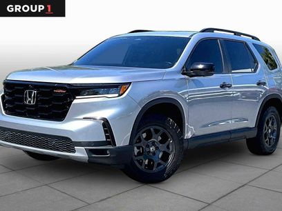 Used 2025 Honda Pilot TrailSport