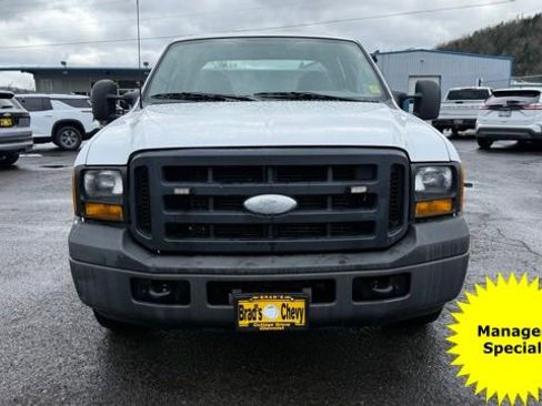 Used 2006 Ford F250 XL image 2