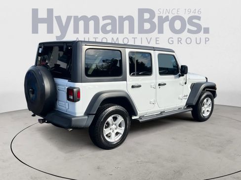 Used 2019 Jeep Wrangler Unlimited Sport S image 3