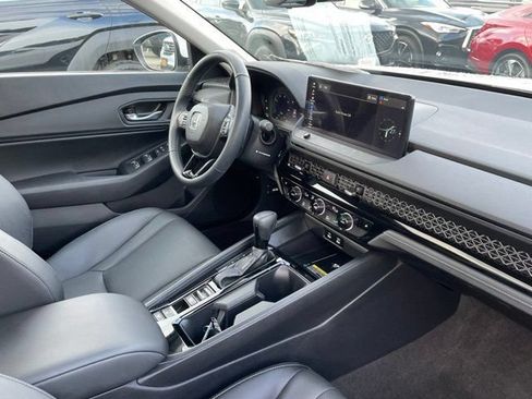 Used 2025 Honda Accord EX-L image 7