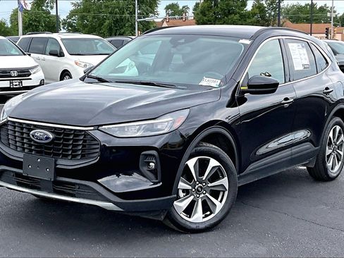 Used 2025 Ford Escape Platinum AWD/4WD image 7