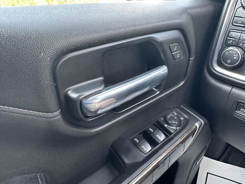 Used 2021 Chevrolet Silverado 1500 RST w/ Convenience Package II AWD/4WD image 30