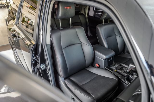 Used 2022 Toyota 4Runner TRD Off-Road Premium w/ Moonroof Package AWD/4WD image 47