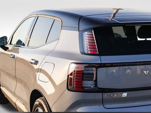 New 2025 Volvo EX30 Ultra w/ Protection Package Premier image 7