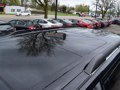 Used 2022 Ford Expedition XLT image 13