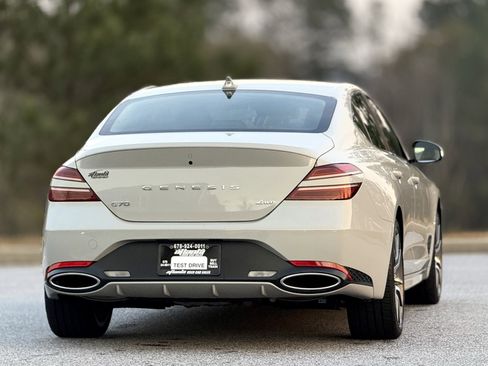 Used 2025 Genesis G70 2.5T image 6