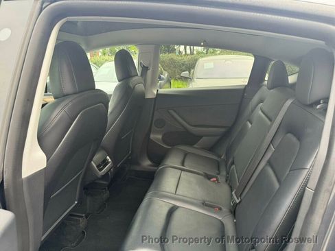 Used 2023 Tesla Model Y Long Range image 11