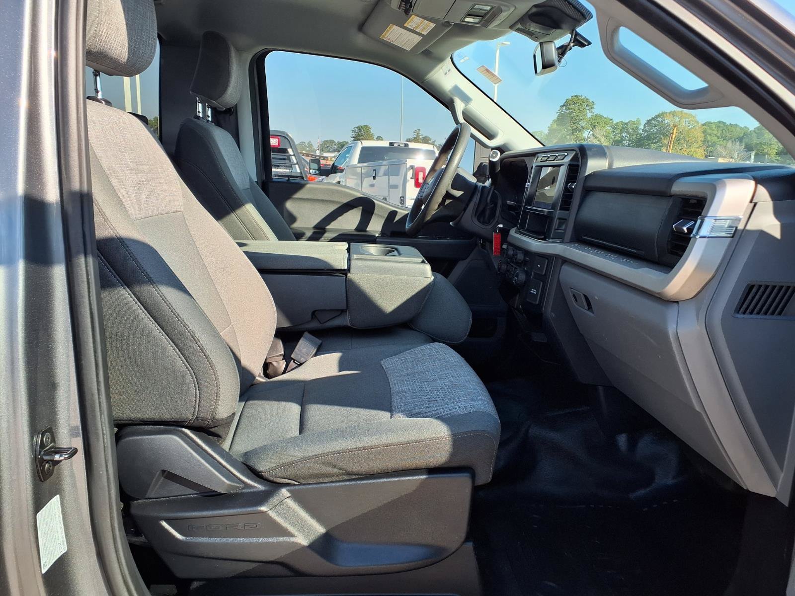Used 2023 Ford F350 XLT w/ FX4 Off-Road Package AWD/4WD image 20
