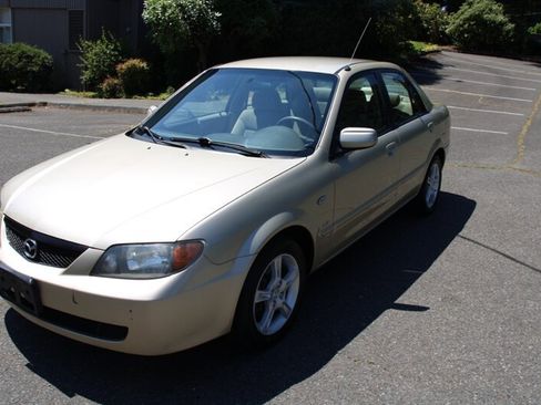 Used 2003 MAZDA Protege FWD image 1