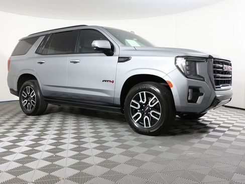 Used 2024 GMC Yukon AT4 w/ AT4 Premium Package image 3
