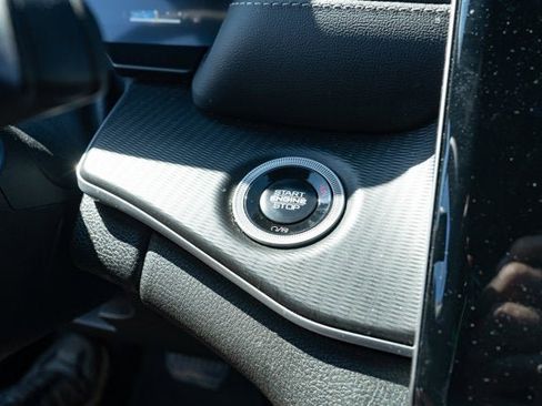 Certified 2025 Jeep Grand Cherokee Altitude AWD/4WD image 20