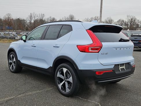 New 2026 Volvo XC40 B5 Plus w/ Protection Package Premier image 4