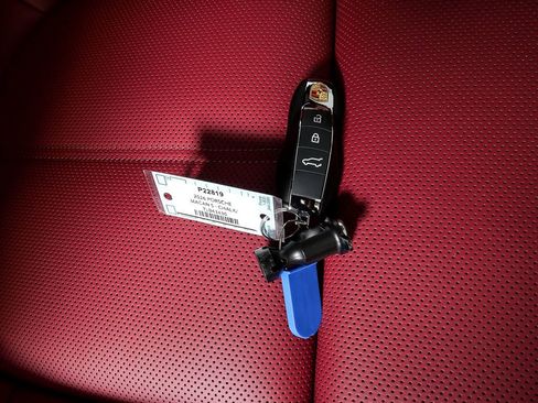 New 2026 Porsche Macan S image 27