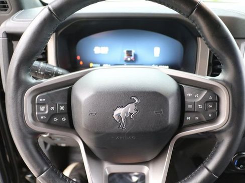 Used 2025 Ford Bronco Outer Banks AWD/4WD image 25