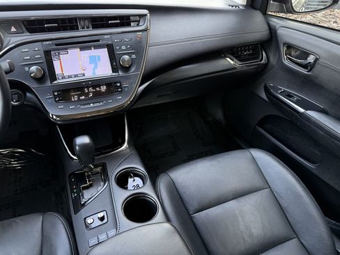 Used 2016 Toyota Avalon Touring FWD image 22
