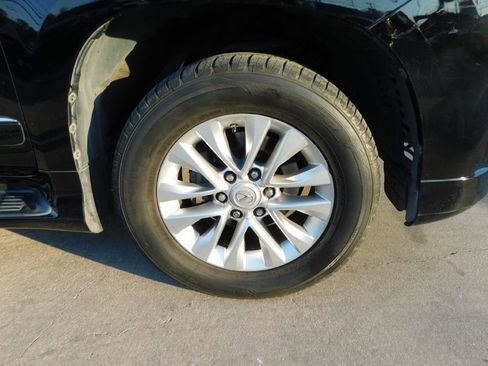 Used 2014 Lexus GX 460 image 9