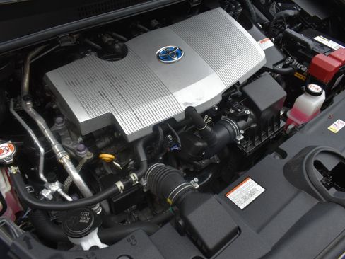 Used 2022 Toyota Prius LE FWD image 47