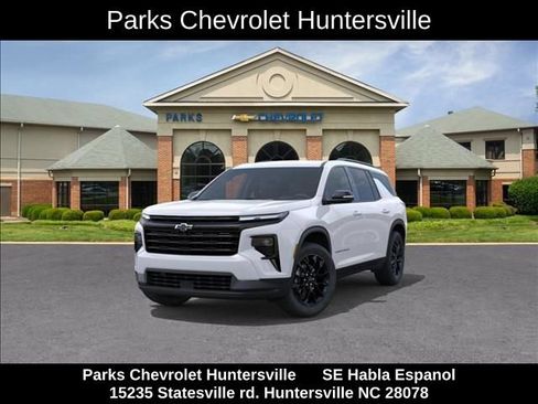 New 2026 Chevrolet Traverse LT FWD image 1