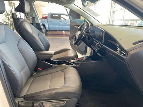 Used 2023 Kia Niro Wind image 19