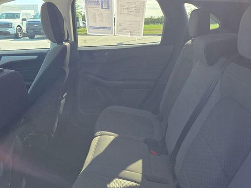 Used 2022 Ford Escape SE w/ Cold Weather Package image 25