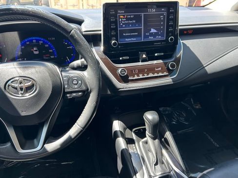 Used 2020 Toyota Corolla XLE FWD image 18