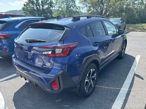 Used 2025 Subaru Crosstrek 2.5i Premium AWD/4WD image 4