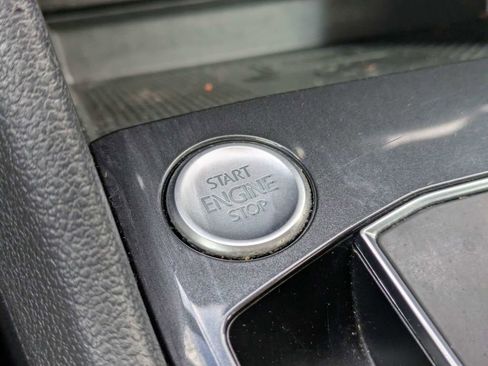 Certified 2020 Volkswagen Tiguan SE w/ Panoramic Sunroof Package image 43