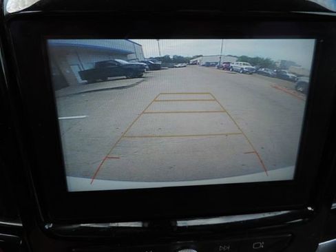 Used 2018 Chevrolet Traverse LT image 33