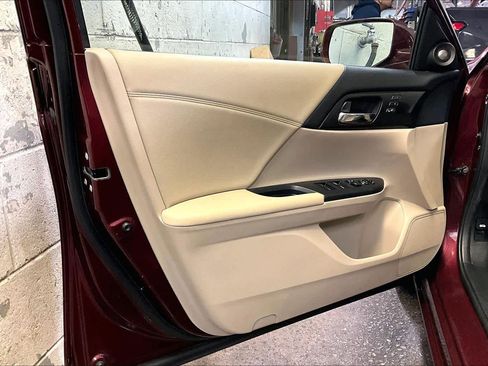 Used 2015 Honda Accord EX-L image 20