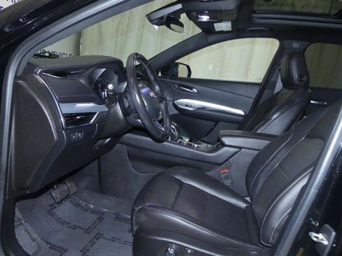 Used 2019 Cadillac XT4 Premium Luxury image 22