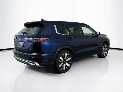 Used 2025 Mitsubishi Outlander SE AWD/4WD image 9