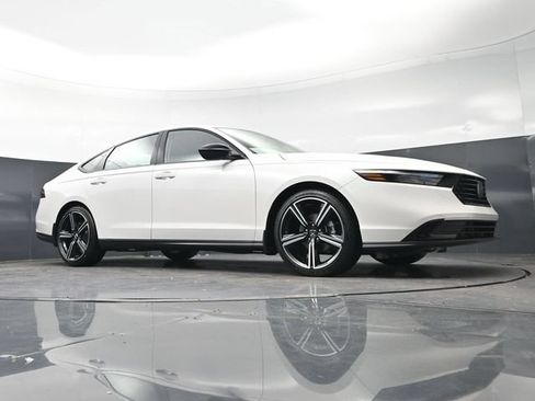 Certified 2026 Honda Accord SE image 33