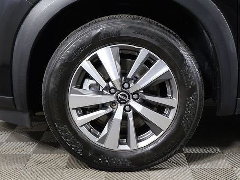 Used 2023 Nissan Pathfinder SL w/ Black Appearance Package AWD/4WD image 24